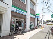 ★★ファミリーマート 155m