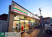 セブンイレブン横浜原宿2丁目店 徒歩9分。コンビニ 710m