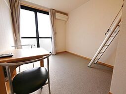 埼玉高速鉄道 鳩ヶ谷駅 徒歩23分の賃貸アパート 2階1Kのリビング/ダイニング