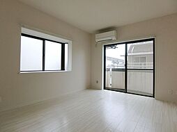 第5ハピネス 3階1Kのリビング/ダイニング