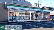 ファミリーマート福生加美平店 徒歩7分。コンビニ 510m