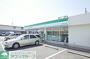 ファミリーマート武蔵村山中原店 徒歩7分。コンビニ 550m