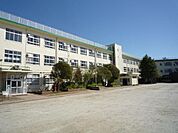 船橋市立前原中学校 徒歩12分。中学校 960m
