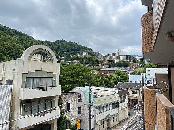 奥湯河原方面の...