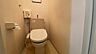 トイレ：トイレ部分。申し分ない広さです。