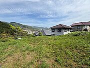 喧騒から一歩離れた穏やかな住環境の中で、開放感あふれる暮らしを叶える、自由設計で描く理想の一邸を。