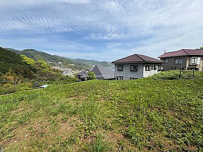 外観:喧騒から一歩離れた穏やかな住環境の中で、開放感あふれる暮らしを叶える、自由設計で描く理想の一邸を。 外観:喧騒から一歩離れた穏やかな住環境の中で、開放感あふれる暮らしを叶える、自由設計で描く理想の一邸を。