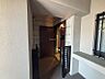 その他：希少な高層階角部屋です。ポーチも十分な広さです。