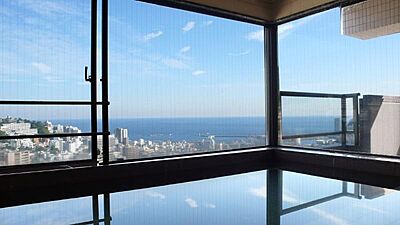 外観：【共用の展望大浴場】海上花火大会、熱海の夜景を見ながら温泉を満喫します。