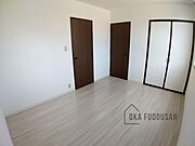 北東側洋間6帖