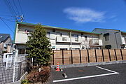 建物には安心の防犯カメラ搭載のアパートメント