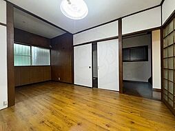 居間
