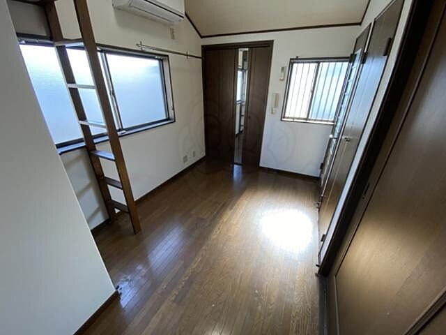 寝室
