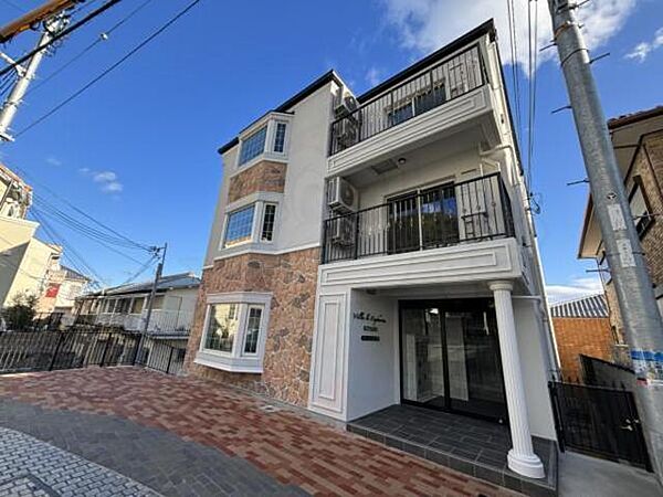 villa　le　Euphoria KITANO ｜兵庫県神戸市中央区北野町３丁目(賃貸アパート1LDK・2階・52.99㎡)の写真 その1