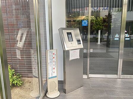安心感のあるオートロック設備。