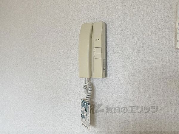 画像25:インターホン受話器