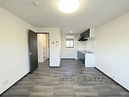 ガレージハウス上賀茂 B-3 1階ワンルームのリビング/ダイニング