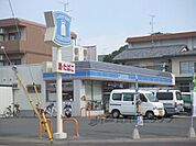 ローソン　上賀茂榊田町店まで450メートル