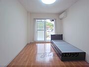 洋室7帖のお部屋です。