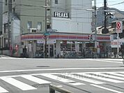 ファミリーマート　白川通別当町店まで340メートル