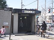 地下鉄北山駅まで1700メートル