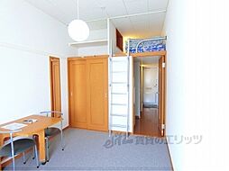 レオパレスＴｈｅ　ＣＬＡＳＨ 106 1階1Kのリビング/ダイニング