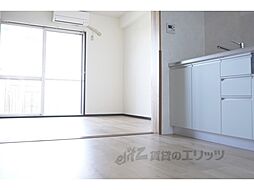 京阪石山坂本線 びわ湖浜大津駅 徒歩3分の賃貸マンション 5階1Kのリビング/ダイニング