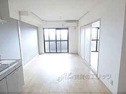 アロウI・叡山 305 3階3DKのリビング/ダイニング