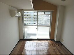 シャトレパインズレーク 502 5階ワンルームのリビング/ダイニング