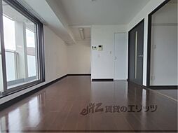 ヴァンヴェルデ西京極 4階1LDKのリビング/ダイニング