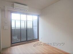 JR山陰本線 円町駅 徒歩5分の賃貸マンション 4階1DKのリビング/ダイニング