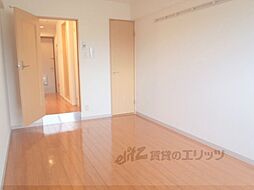 ソーシア桂 202 2階1Kのリビング/ダイニング