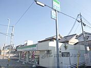 ファミリーマート　今里二丁目店まで1000メートル