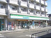 ファミリーマート　竹田駅前店まで250メートル