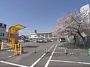 イズミヤ　伏見店まで550メートル
