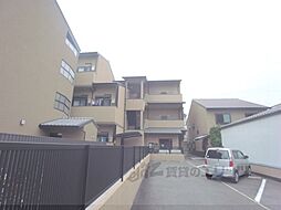 2 / 10