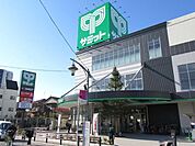 サミットストア五反野店 徒歩5分。 390m
