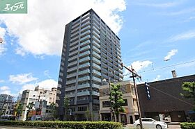 岡山県岡山市北区中山下1丁目（賃貸マンション3LDK・13階・70.08㎡） その1