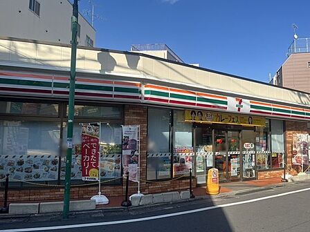 セブンイレブン武蔵関駅北口店 徒歩8分。 620m