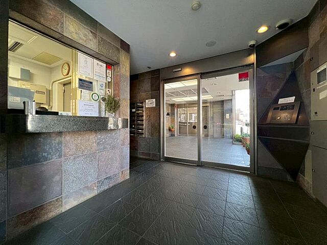 エントランス ヴィルヌーブ西八王子 1階/-