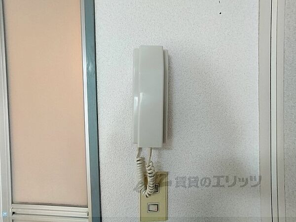 画像24:インターホン受話器