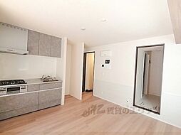 阪急京都本線 西京極駅 徒歩16分の賃貸アパート 3階1LDKのリビング/ダイニング