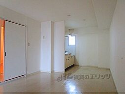 JR東海道・山陽本線 西大路駅 徒歩10分の賃貸マンション 1階2LDKのリビング/ダイニング