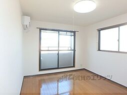 京阪本線 伏見稲荷駅 徒歩8分の賃貸マンション 2階1Kのリビング/ダイニング