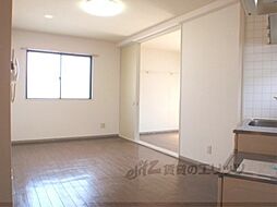 京都市営烏丸線 くいな橋駅 徒歩2分の賃貸マンション 2階2DKのリビング/ダイニング