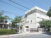 長岡中学校まで1400メートル
