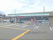 ファミリーマート　吉祥院東前田店まで110メートル