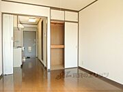 収納付きです
