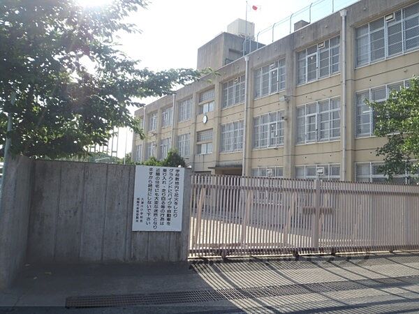 画像9:久津川小学校まで180メートル