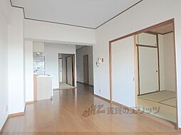 京都地下鉄東西線 石田駅 徒歩3分の賃貸マンション 3階2LDKのリビング/ダイニング